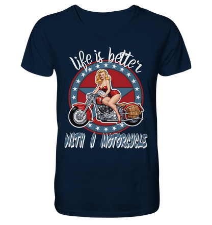 life is better with a motorcycle - Retro Design II - Herrn V-Neck Shirt