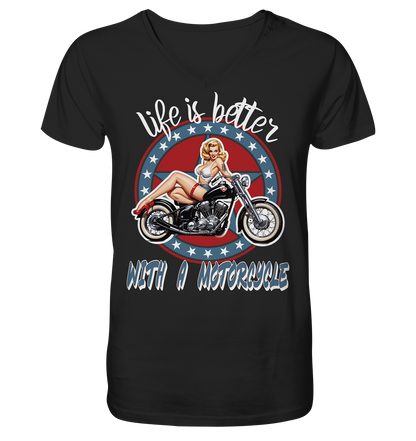 life is better with a motorcycle - Retro Design III - Herrn V-Neck Shirt
