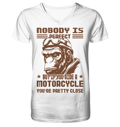 Nobody is Perfect - Motorcycle  - Herrn V-Neck Shirt